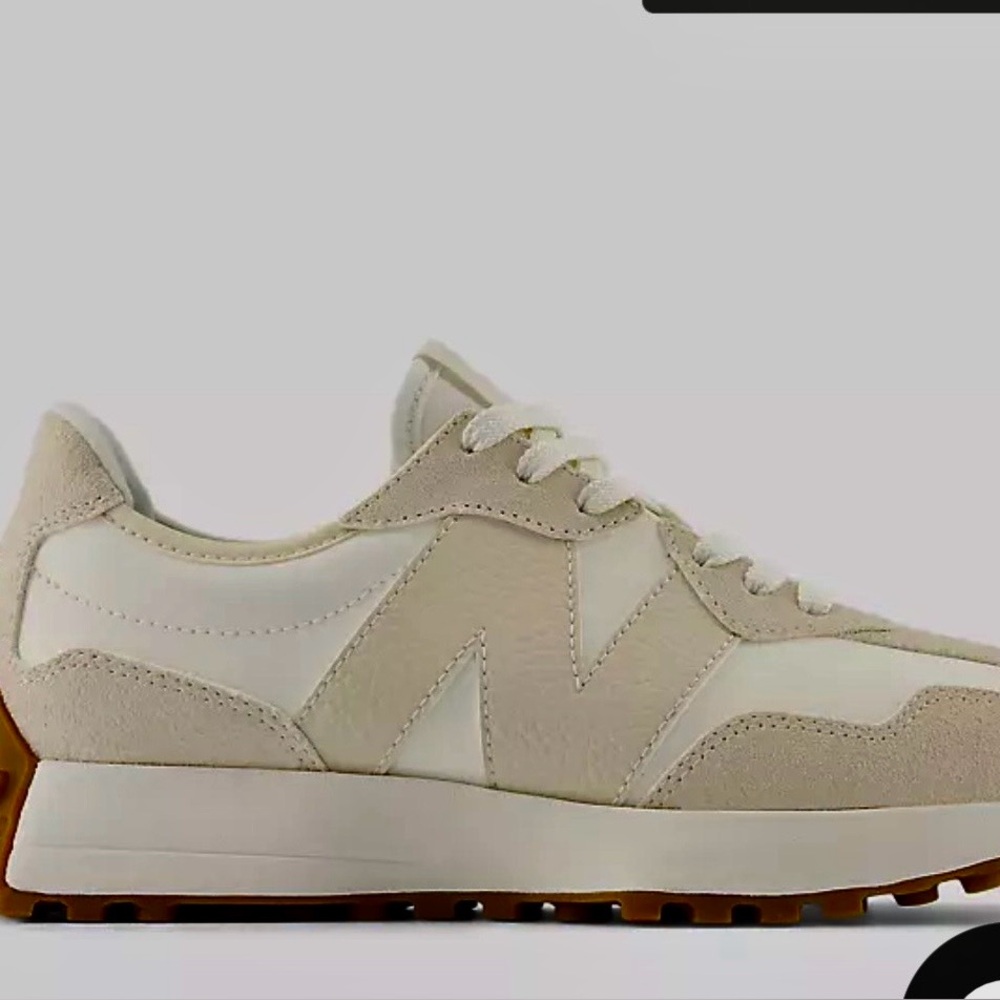 Like new Nb 327 sneakers